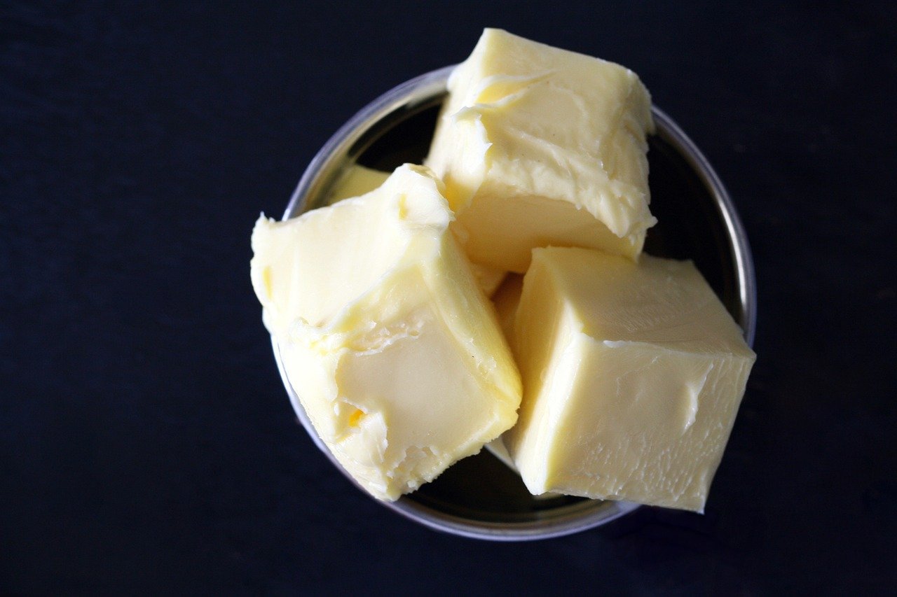 Jak zrobić domowe masło klarowane?