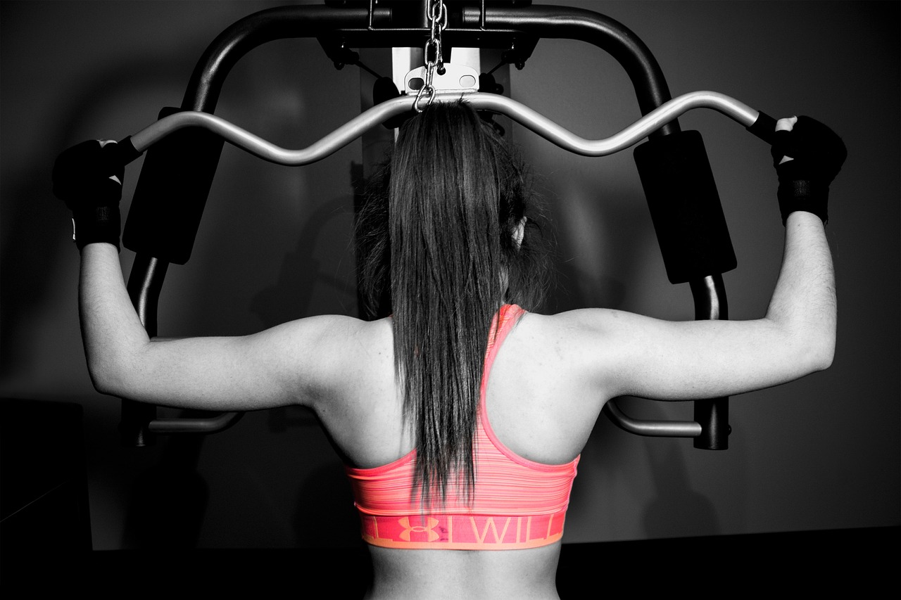 Jak zwiększyć masę mięśniową u kobiet – trening i dieta